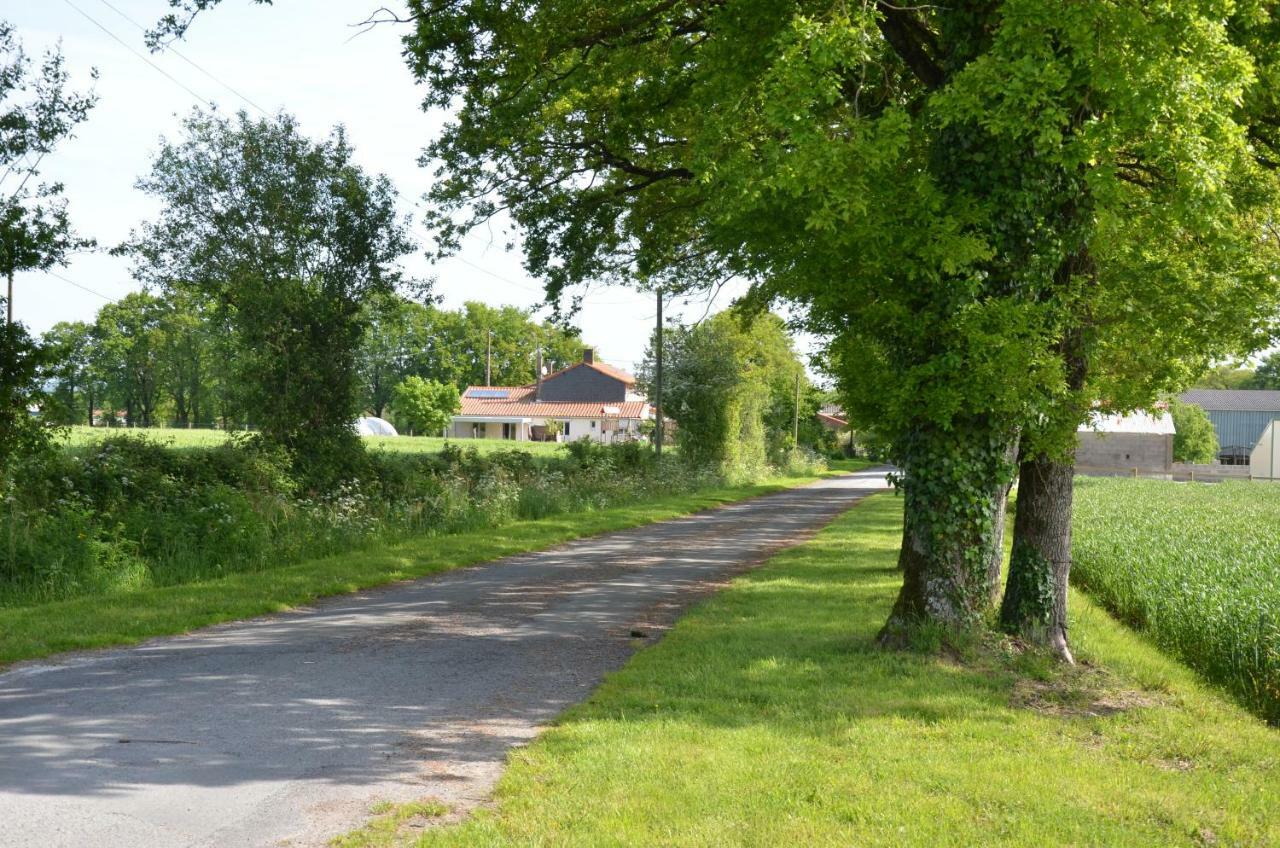 Gites La Lande La Verrie Bagian luar foto